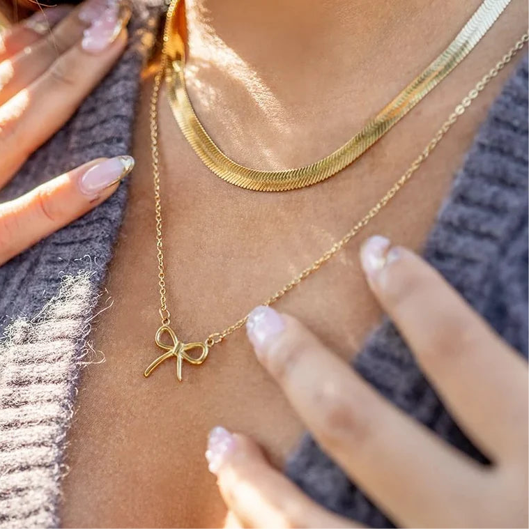 Simple Bow Necklace