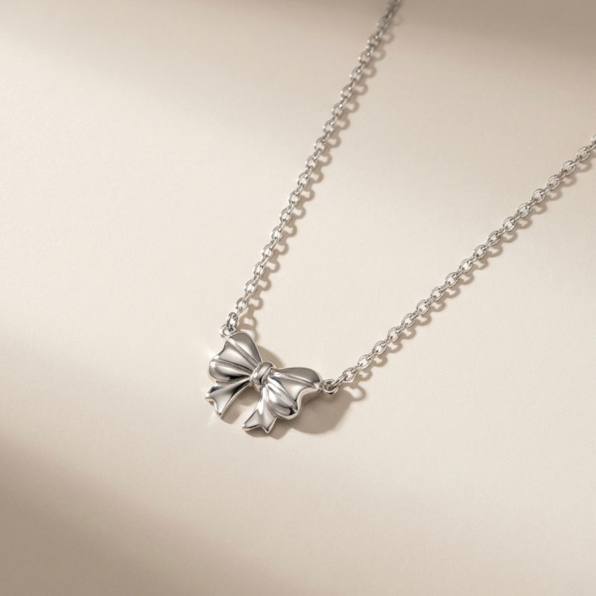 Bow Necklace