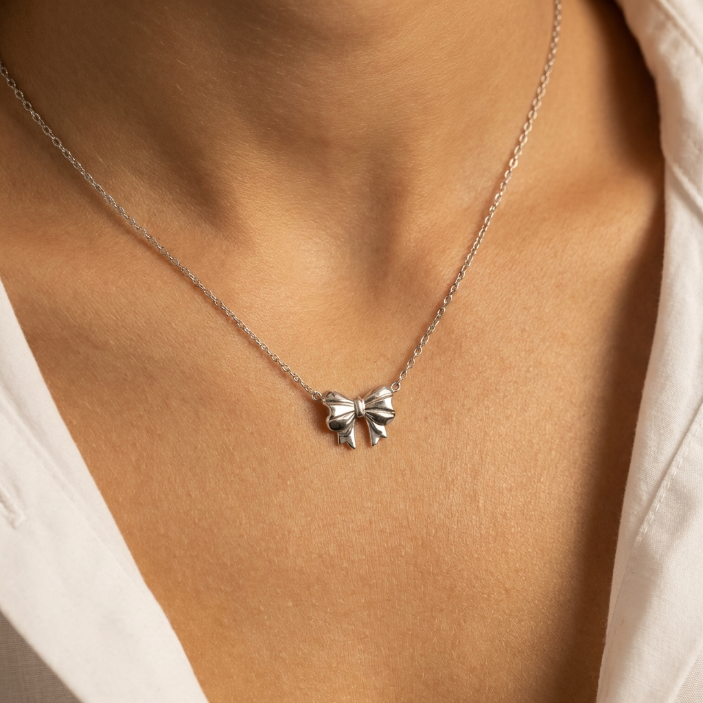 Bow Necklace